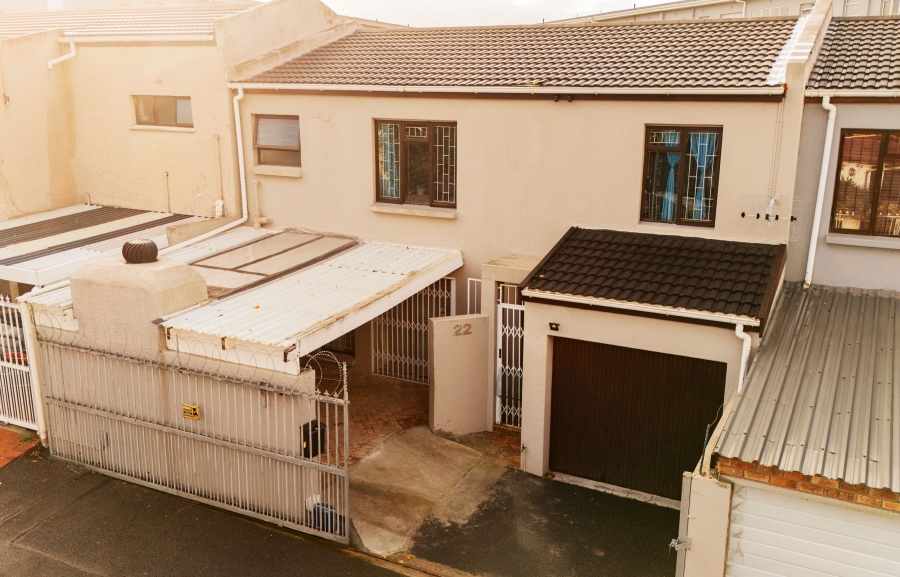 3 Bedroom Property for Sale in Oakdale Western Cape